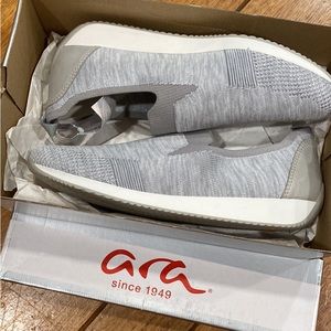 Ara Leena Silver Woven Shoe Size 10